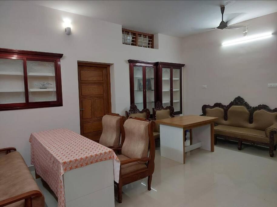 Home In Guruvayur-3 Bedroom Exterior photo