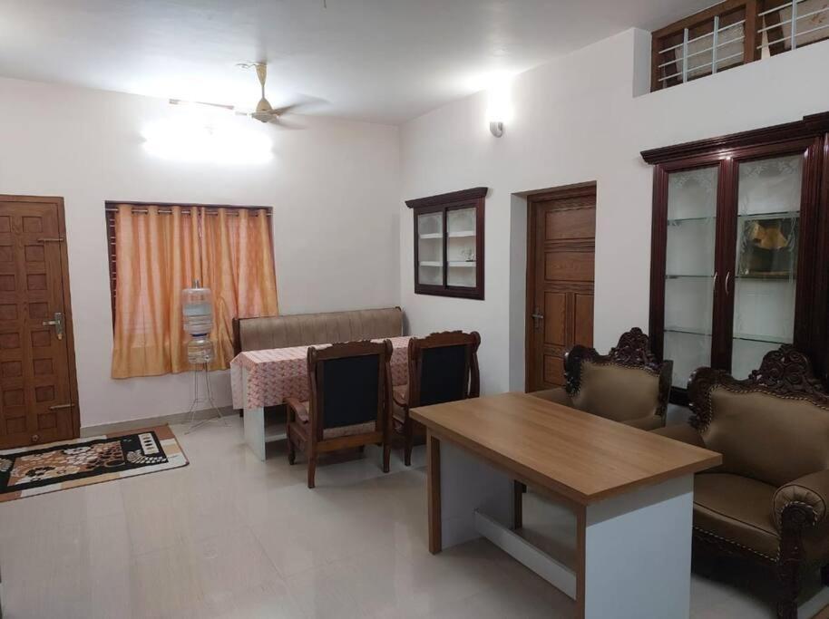 Home In Guruvayur-3 Bedroom Exterior photo